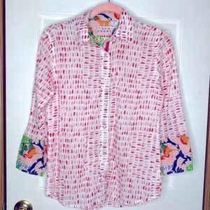 Tizzie 3/4 sleeve button-up shirt. Size small. Cotton.